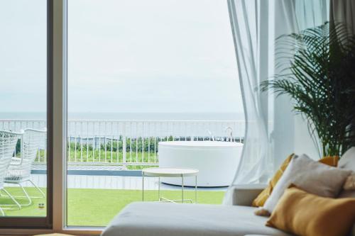 Hotel & Glamping ACT FUTTSU - Tap to explore photos