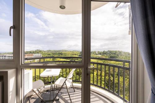 Balcony/terrace, QUIET HOME with private beach near Fairways and Bluewater Resort Golf and Country Club