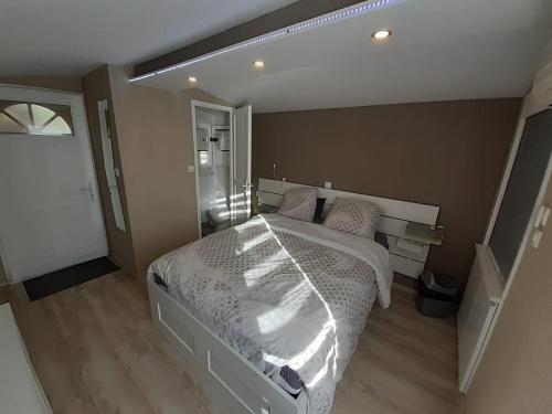 1 double bed