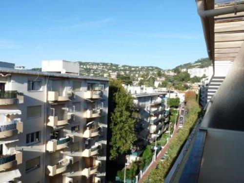 Stylish one bedroom apartment in Central Cannes just off the Croisette and near beaches - 680 - image 2