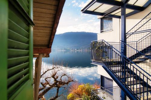 Mansarda Verde by Quokka 360 - cosy attic apartment with lake view - Apartment - Ponte Tresa