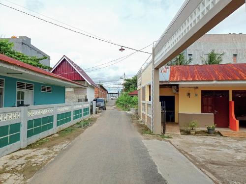 Vista exterior, Reddoorz @ Kanaka Guest House Bengkulu in Muara Bangka Hulu