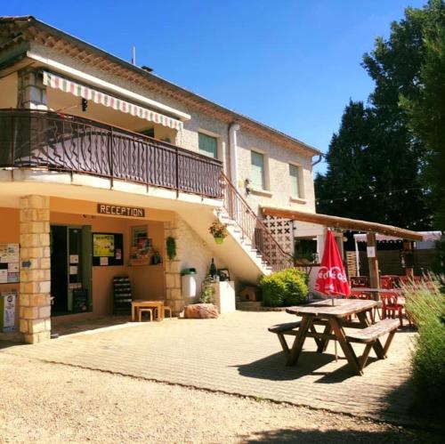 Camping des Cigales - Hotel - Aiguèze