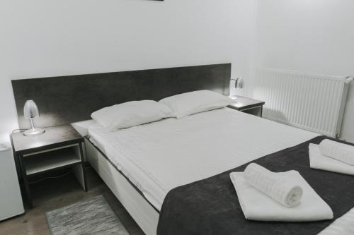 Hotel Apollo - Central - image 13