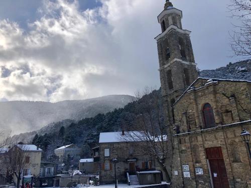 Tuvākā izklaides vieta, U Vechju Fragnu in Pietroso