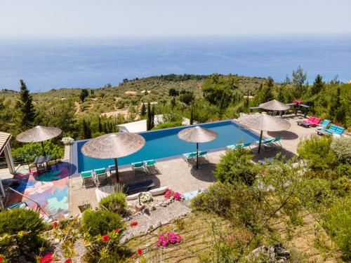المنطقة المحيطة, Serenity Boutique Suites in ليفكادا