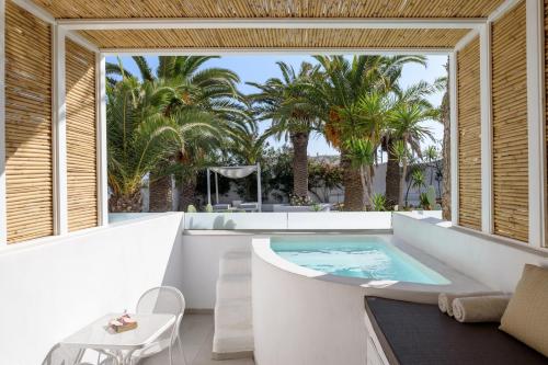 Daedalus Hotel in Santorini