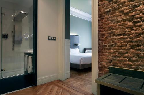 Triple Room image 1