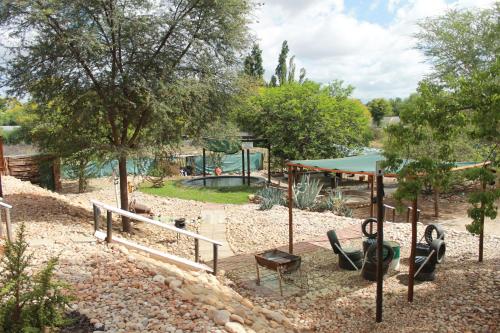 Pandangan, The Joint Backpackers in Oudtshoorn