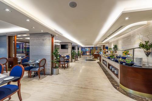 Restaurant, Blue Diamond Hotel in Jeddah