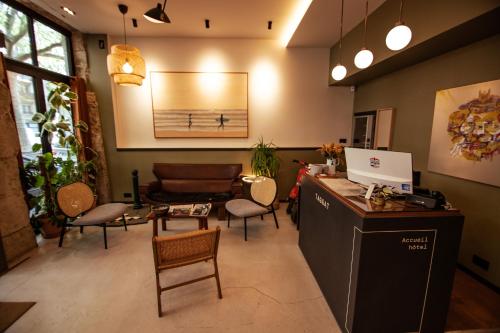 Entrance, Hotel Taggat in 6e arrondissement