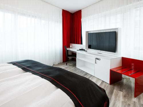 1 queen bed