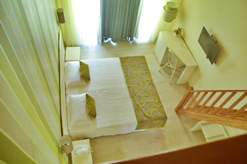 Ouril Hotel Julia