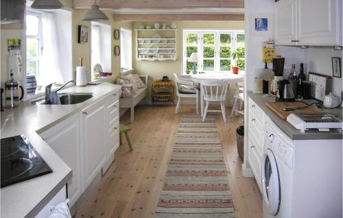 Lovely Home In Humble With Kitchen