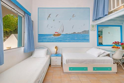 Haraki Mare Studios Beach Front Apartments 3