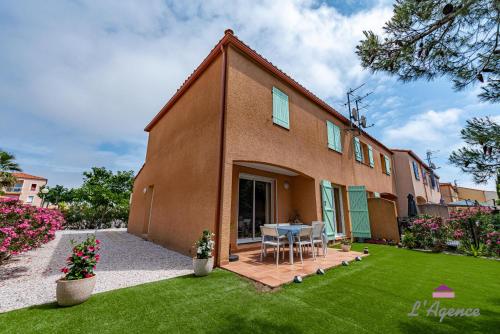 Agréable maison avec accès terrasse et piscine collective 4PIN9 - Location, gîte - Le Barcarès