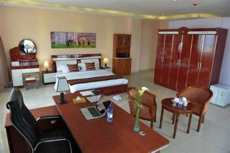 Suite, executive