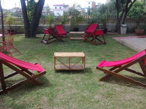 Villa Mahefa - WiFi Fibre - Parking & Jardin - Netflix - Hôtel proche RN1 RN4 RN7 - image 2
