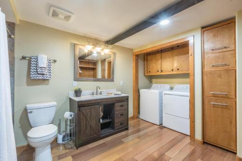 736 Main Street Loft - image 14