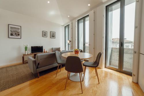 Courtyard Oporto Design Apartments by Vacationy 3