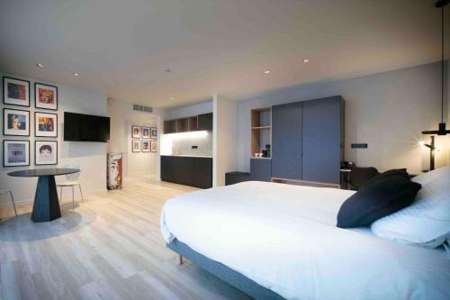 1 queen bed