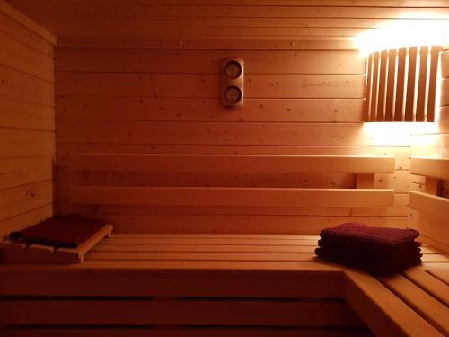 Au Soleil Vert - Chambre de charme avec spa et sauna privés