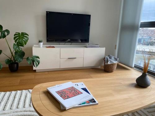 Scandinavian Newly Furnished 1 Bedroom Apartment