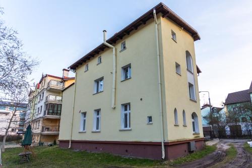 Three-Bedroom Apartment room in Apartament George