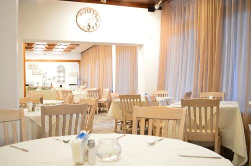 Rila Hotel Sofia - image 12