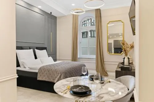 DESIGN Studio I Center I Kingbed I NEW in Augsburg, Deutschland