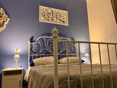 Vico Longo 25 - Ensuit flat in the heart of Naples, Naples