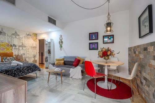 Amazing studio in the old city - image 13