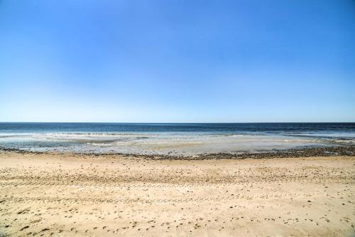Oak Island Home with Fenced Yard-Walk to Long Beach! - image 27
