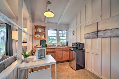 Santa Barbara Studio Near Downtown and Beaches in Santa Barbara, USA