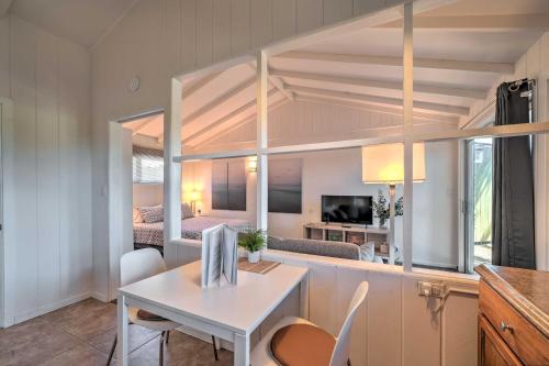 Santa Barbara Studio Near Downtown and Beaches in Santa Barbara, USA