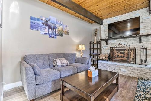 Breck Condo with Hot Tub Access Walk to Main St! in Breckenridge, USA