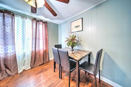 Eastlake Home with Patio Less Than 1 Mi to Lake Erie! in Eastlake, USA