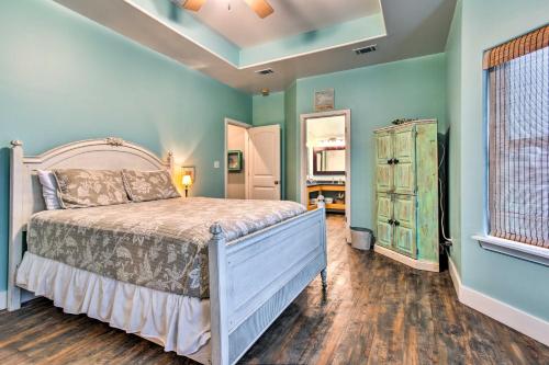 Port Aransas Home with Pool - Walk to Sandpoint Beach - image 13