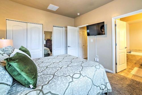 Grand Junction House with Media Room and Fire Pit! - image 11