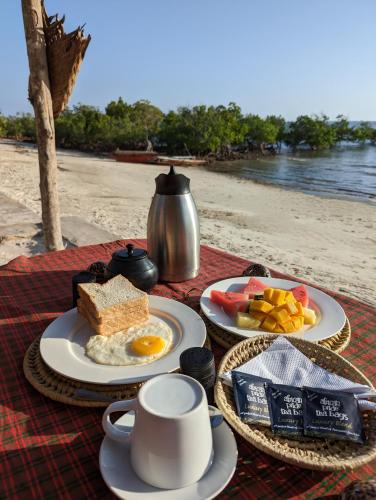 Surrounding environment, Mawe Mawili in Tanga