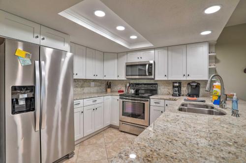 Indian Shores Condo with Balcony and Pool on the Beach! - image 10