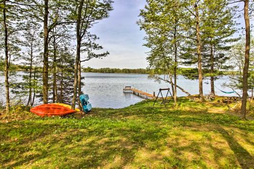 Lakefront Cumberland Cabin with Dock and Fire Pit!