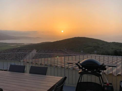 Panorama exceptionnel sur les hauteurs de Propriano gîte à louer Plage de Laurosu