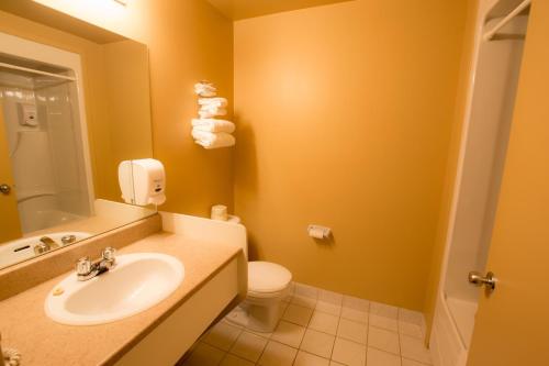 Travelodge by Wyndham Drummondville, Drummondville (photo 10)