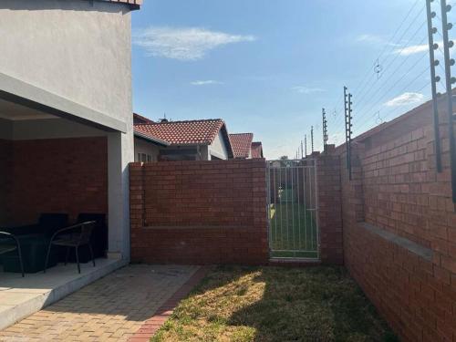 Centurion: Chilled Townhouse