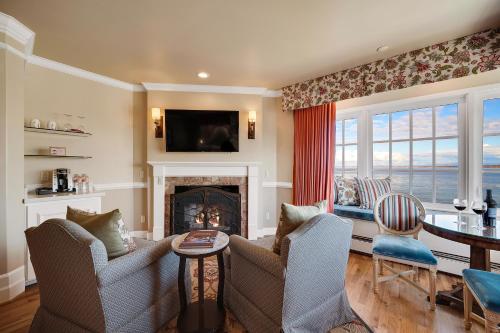 Spindrift Inn - image 9