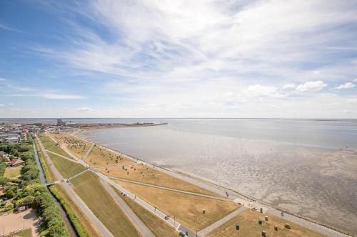 Apartment with Sea View image 8