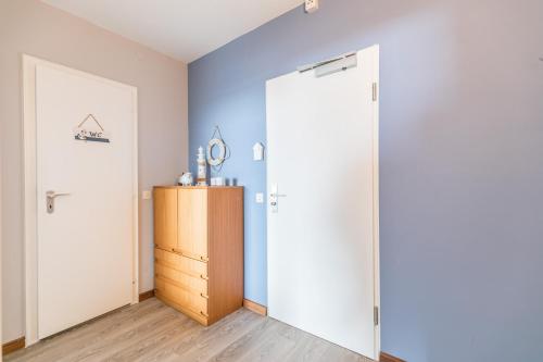 Apartment with Sea View image 8