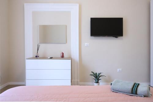 [Dante-Port'Alba] Exclusive home, Naples