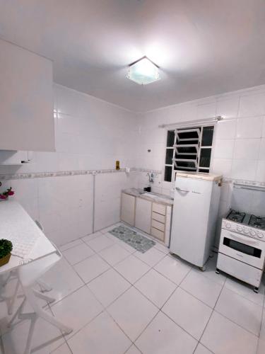 グアルジャ APTO na praia Pitangueiras - Guaruja 4つ星 シングルルーム プール